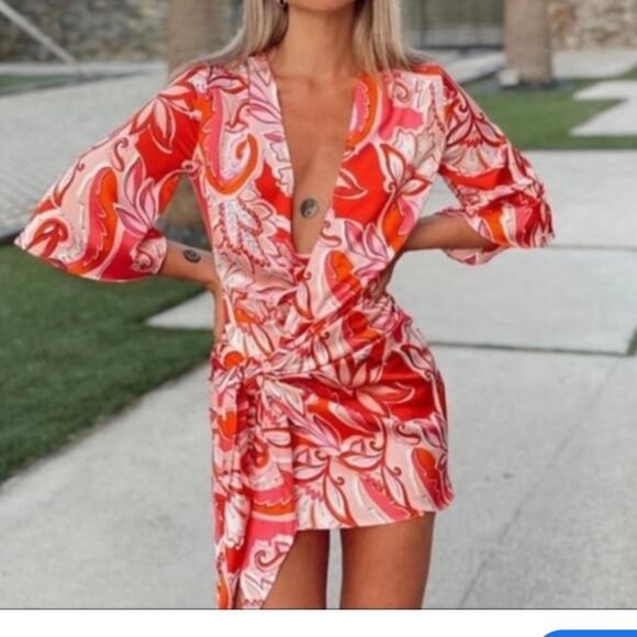 Zara Women's Carla Paisley Floral Wrap Dress Large Pink Bloggers Favorite - Picture 1 of 16